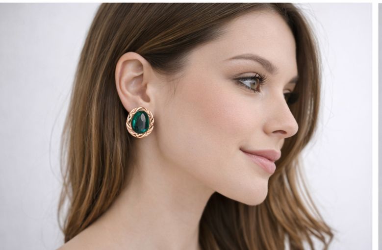 AGM Luxe Emerald Twist Stud Earrings